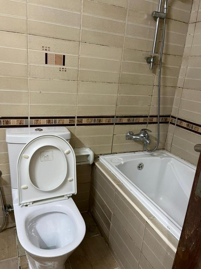 Master Room Attached Bathroom 迪拜 外观 照片