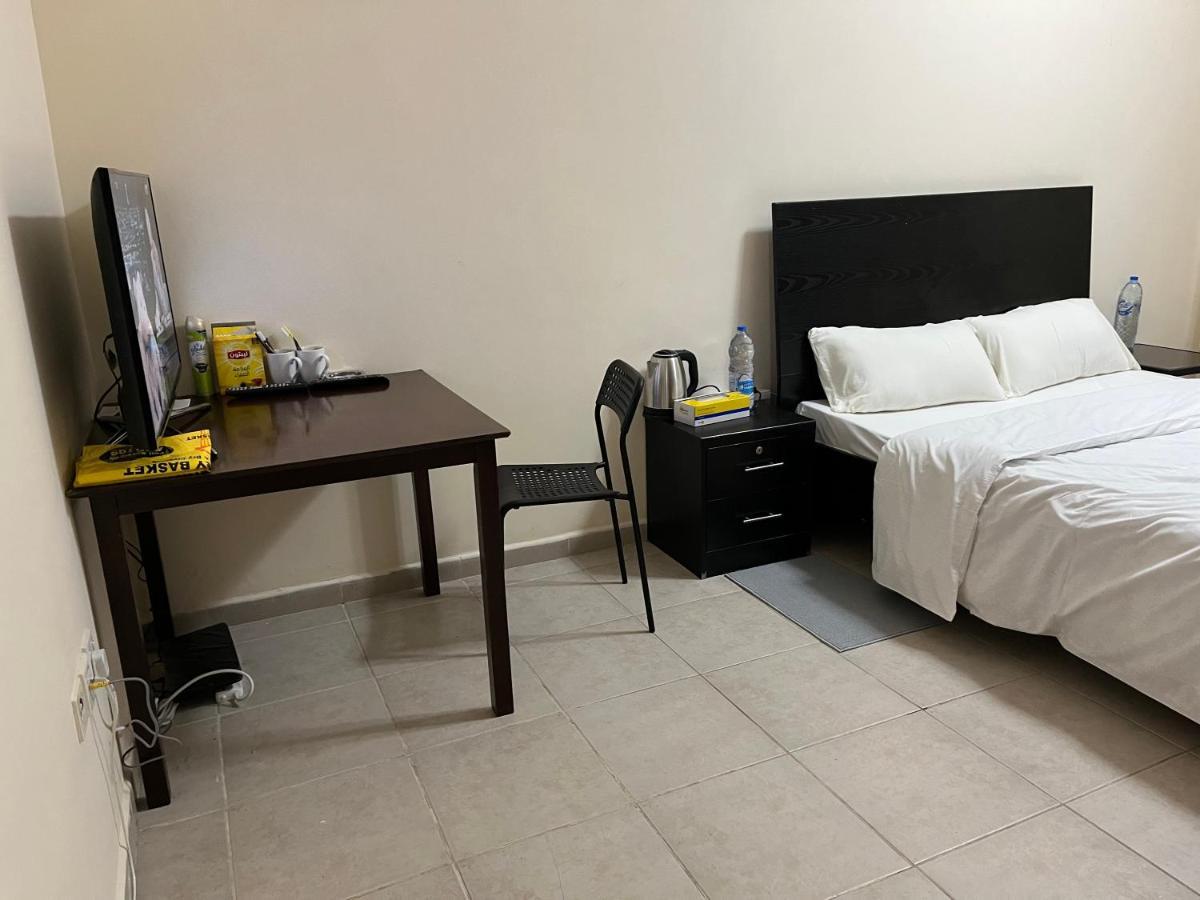 Master Room Attached Bathroom 迪拜 外观 照片