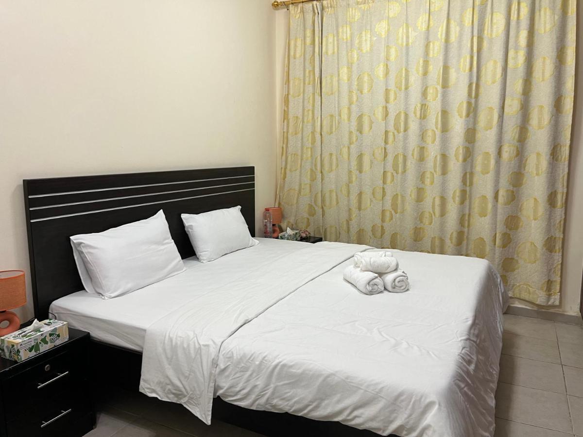 Master Room Attached Bathroom 迪拜 外观 照片