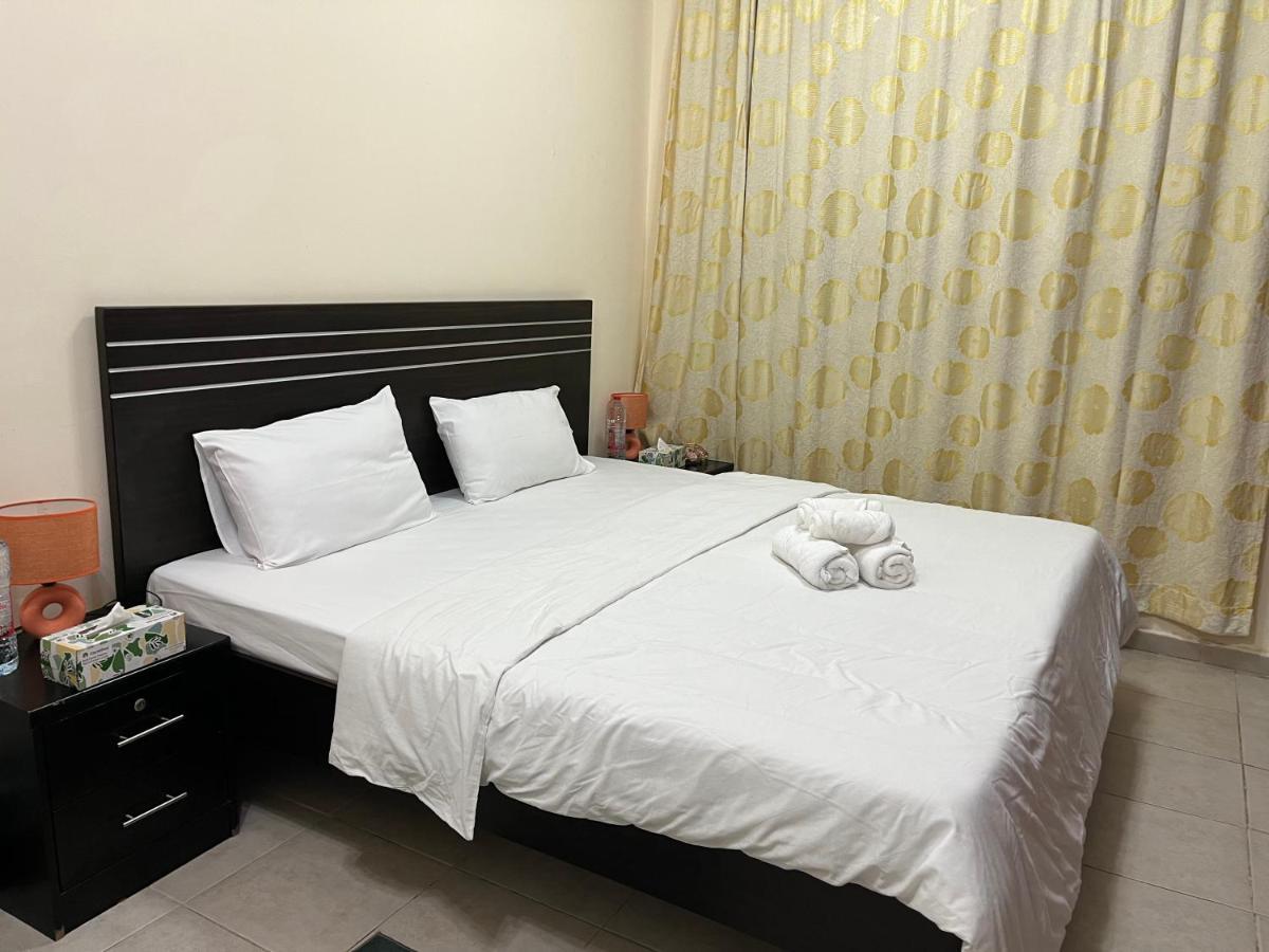 Master Room Attached Bathroom 迪拜 外观 照片
