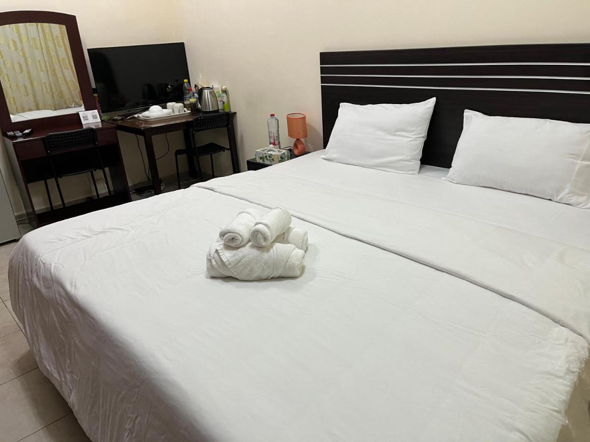 Master Room Attached Bathroom 迪拜 外观 照片