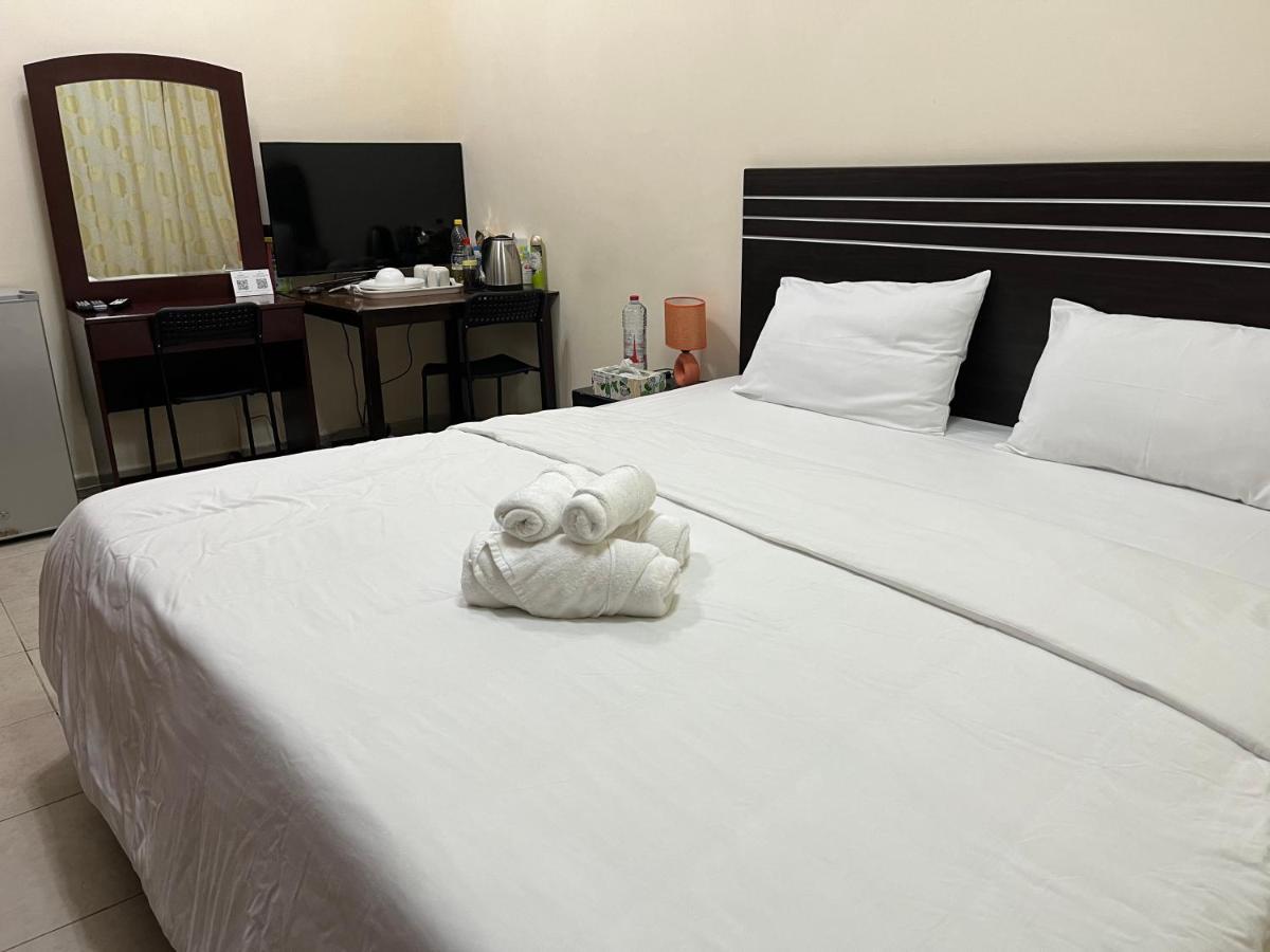 Master Room Attached Bathroom 迪拜 外观 照片
